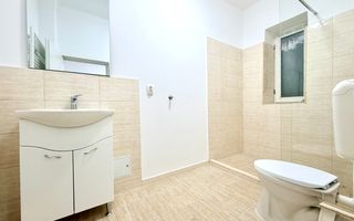 Spațiu comercial de închiriat – artera principală în nordul orașului. - Poză 21