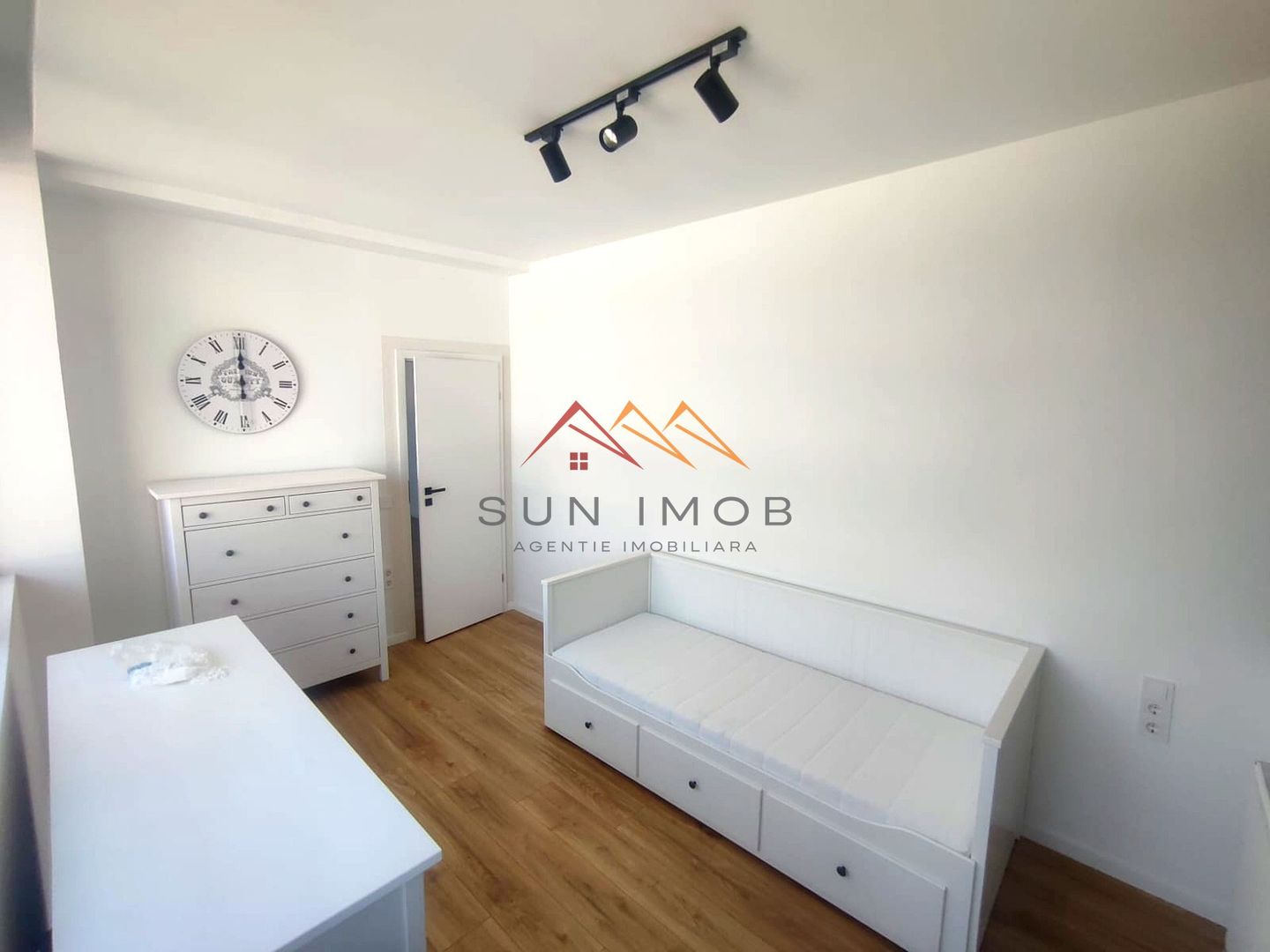 APARTAMENT 3 CAMERE | PRIMA ÎNCHIRIERE | MOBILAT ȘI UTILAT | CÂMPINA - Poză 5