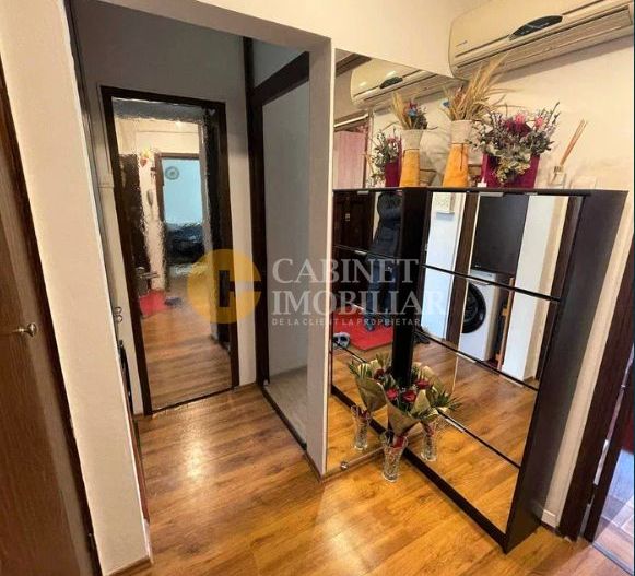 Etaj 2, apartament cu 2 camere decomandat zona Galata - Poză 3