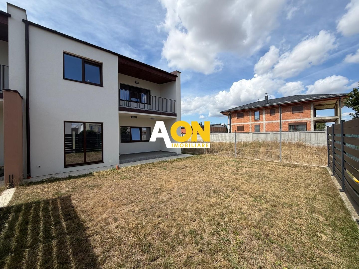 1/2 Duplex 4 Camere, 3 Bai, 2 Balcoane, 431mp Teren - Poză 3