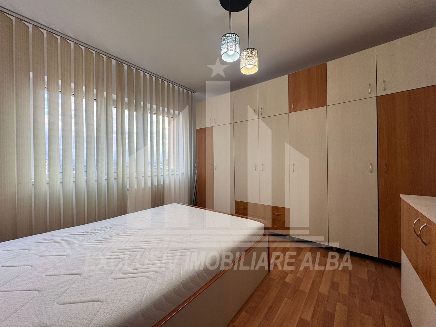 Apartament cu 3 camere decomandate, etaj intermediar, Ampoi 3 - Poză 6