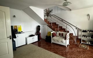 Casa de Vânzare cu lac - Poză 7