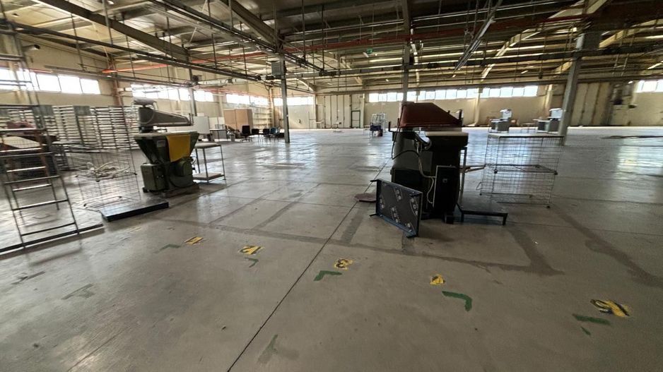 Hala 5000 mp dotata pentru productie si depozitare ISU categoria D - Poză 19