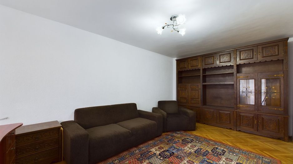 Apartament de 2 Camere Bulevardul Decebal - Poză 2