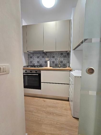 Apartament 2 camere. Decomandat. Cu Parcare.  La 5 min metrou Aparatorii Patriei - Poză 10