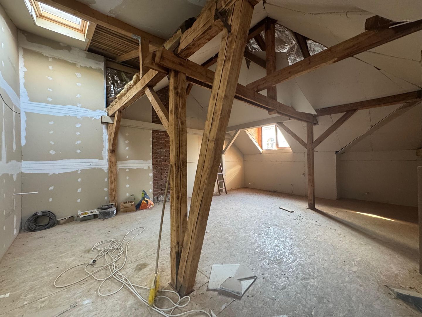 VILĂ CU POTENȚIAL MULTIPLU| CALEA DOROBANȚI - Poză 27