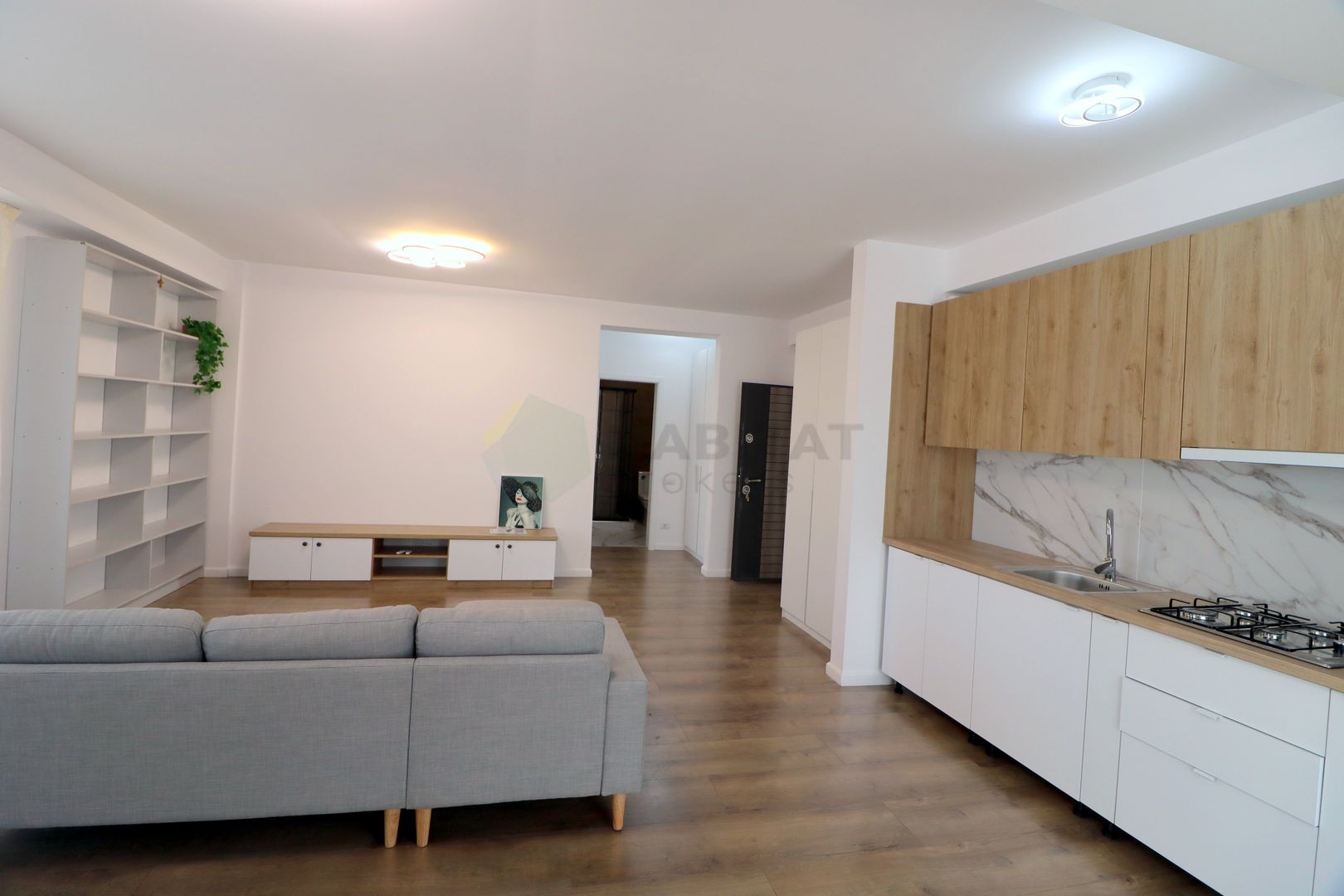 Mobilat | parcare optional | inchiriat | Comision 0 | 2 camere Tunari - Poză 9