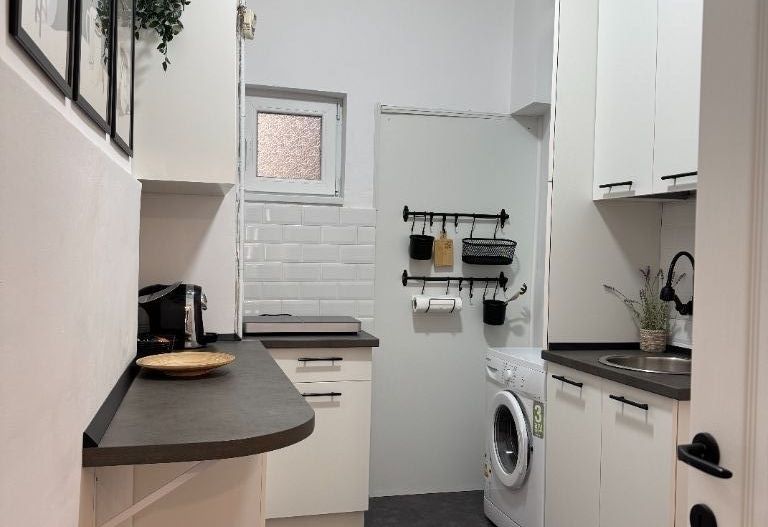 Apartament ultracentral 3 camere proaspat renovat - Poză 13