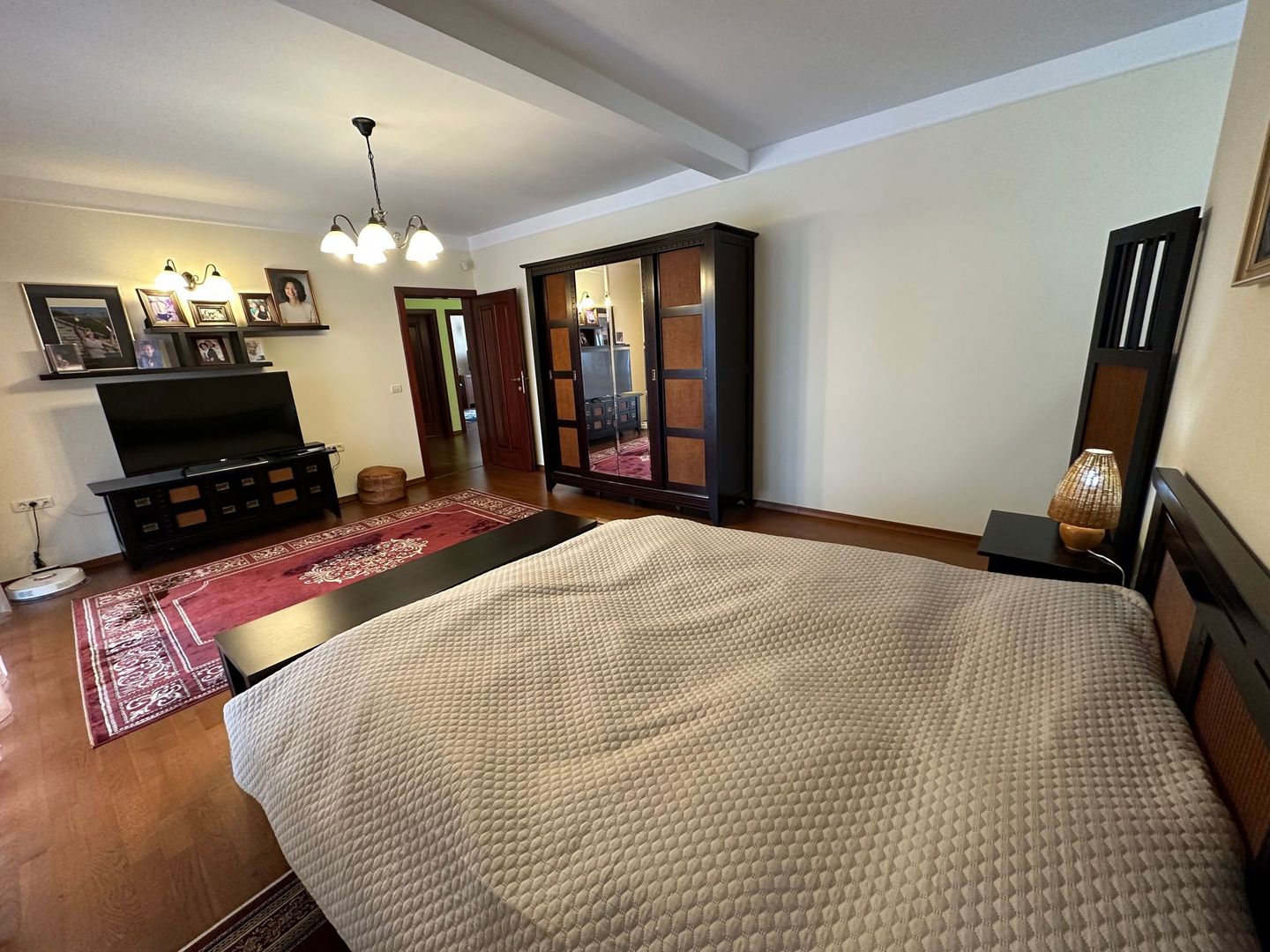 Casa calduroasa și primitoare  Dumbravita - Parc Primărie - Poză 7