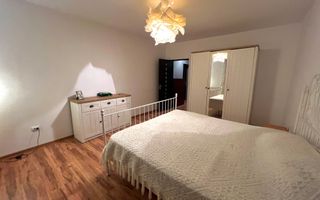 Apartament cu 2 camere, etaj 1, loc de parcare, 2 balcoane - Poză 2