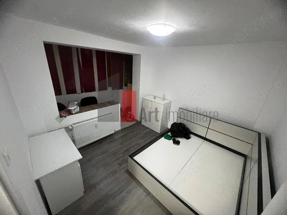 Apartmant cu 3 camere in zona Grivitei/1Mai/Piata Chibrit - Poză 2