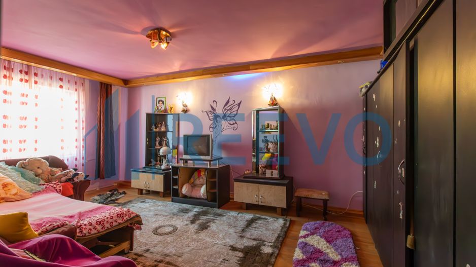 Clădire și teren pentru investiție, central Roman - Poză 40