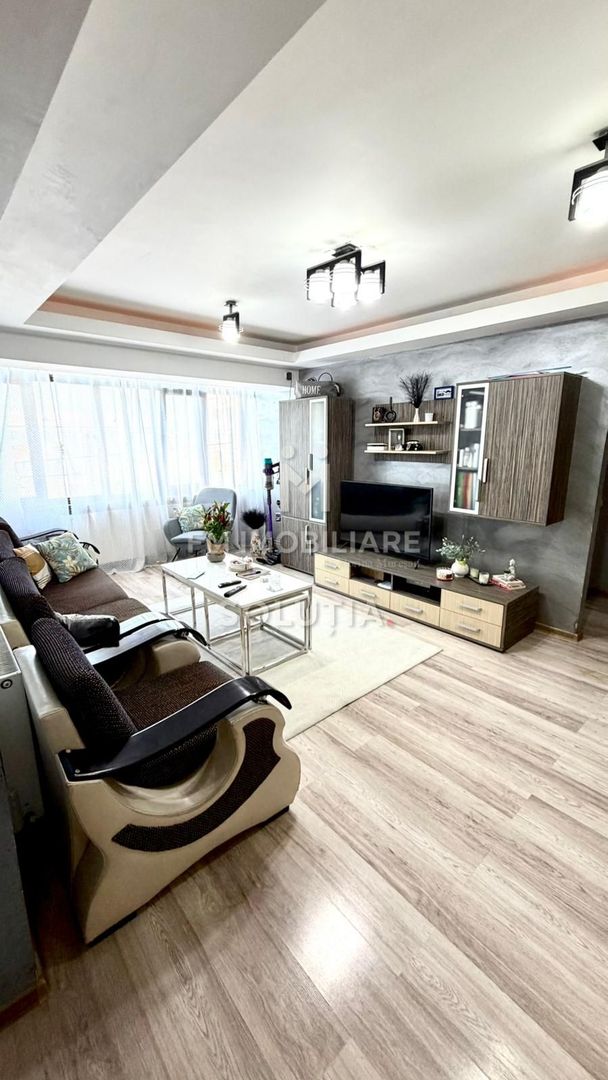 Apartament 4 camere | 2 băi | Decomandat | Etaj 2 - Poză 4