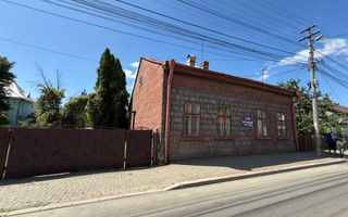 Casă centrală în Rădăuți | 939 mp teren | 180.000 € - Poză 2