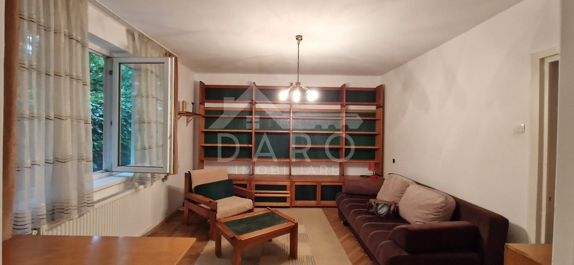 Apartamen pe Cornisa,  aproape de UMF - Poză 1