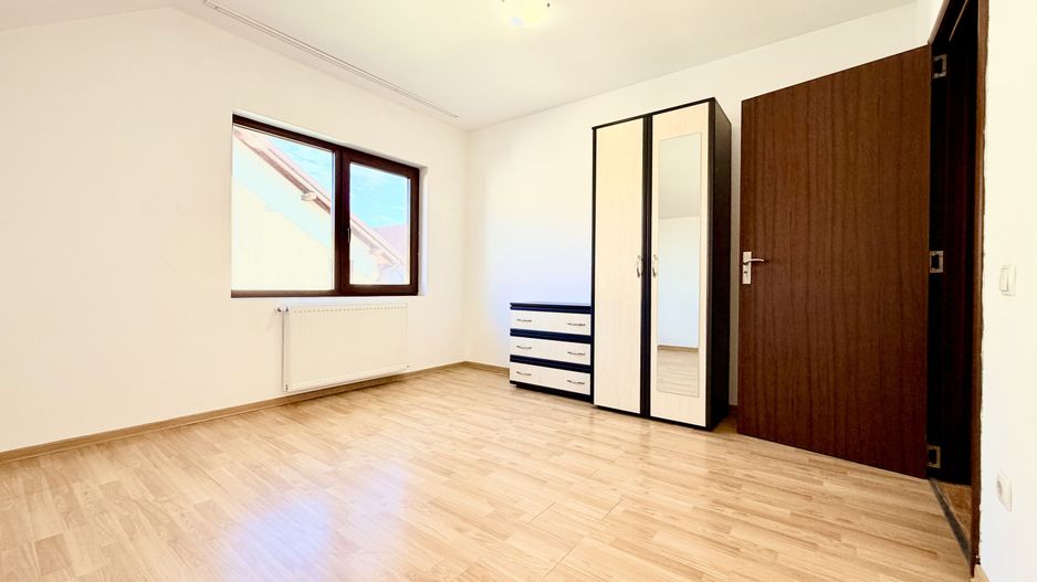 De închiriat – Casă individuală P+M în Dumbrăvița - Poză 11