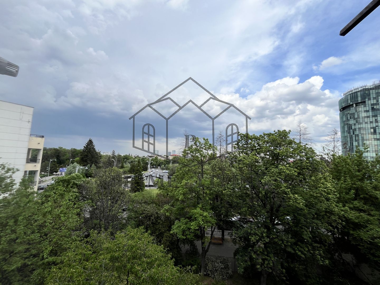 APARTAMENT SPAȚIOS LA INCHIRIERE IN ZONA AVIATORILOR - Poză 13