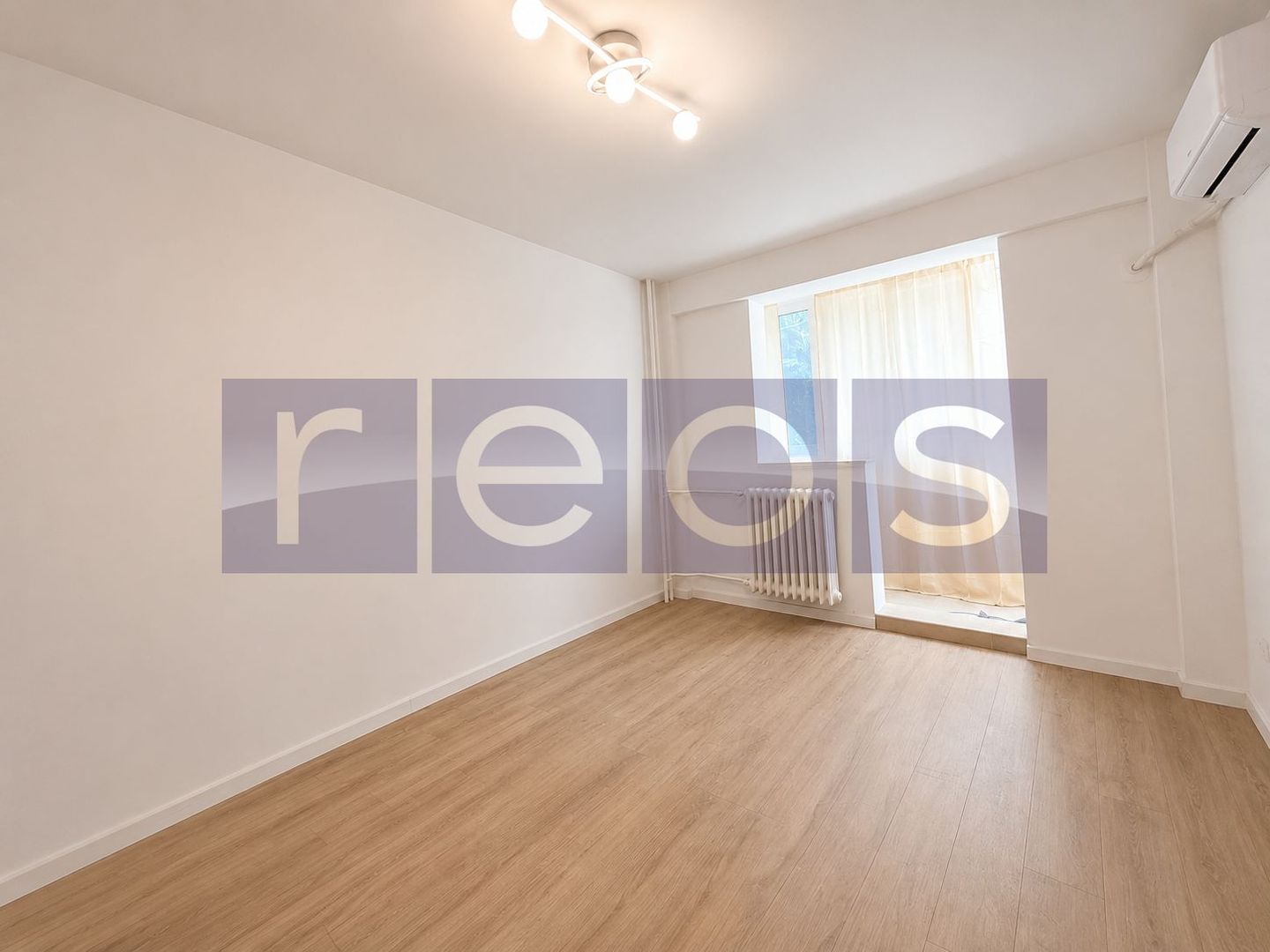VANZARE 2 CAMERE | DECOMANDAT | 40 MP | ETAJUL 2 | RENOVAT | ZONA TEI - Poză 2