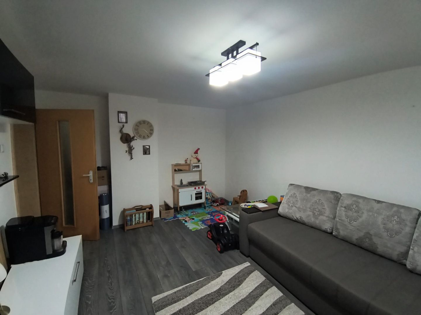 APARTAMENT DE VANZARE IN SIRET – 4 camere | Etaj 1 - Poză 2