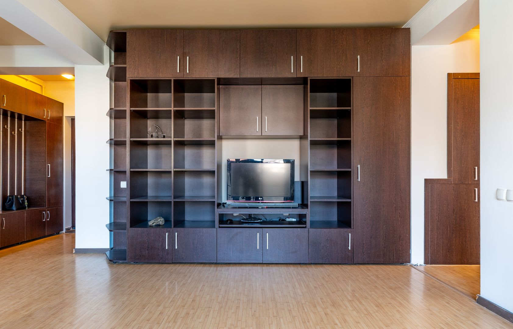 Apartament cu 2 camere, 53MP, Garaj, Boxa, Comision 0% - Poză 8