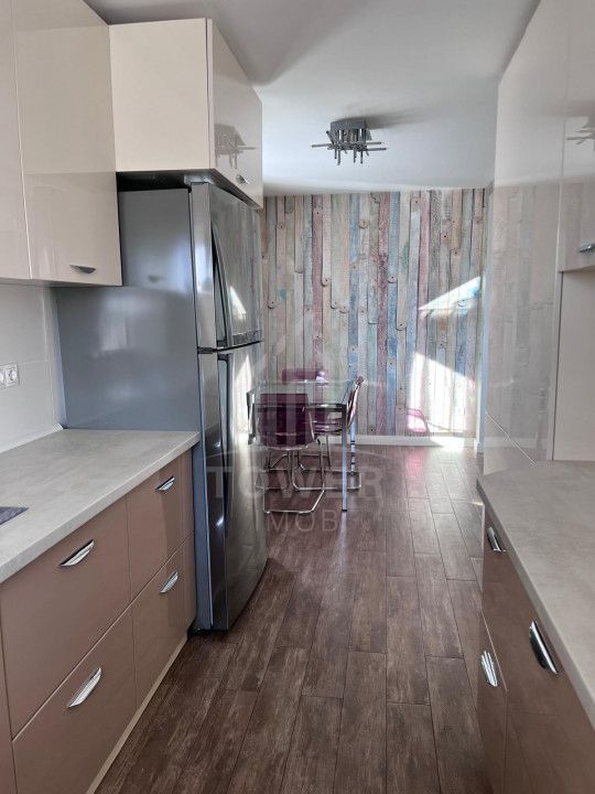 Apartament 3 camere 2 bai 2 balcoane loc de parcare 105 mp Lazaret - Poză 6