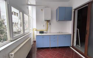 Capitol Bulevardul Mamaia Vila D+2E+M - Poză 17