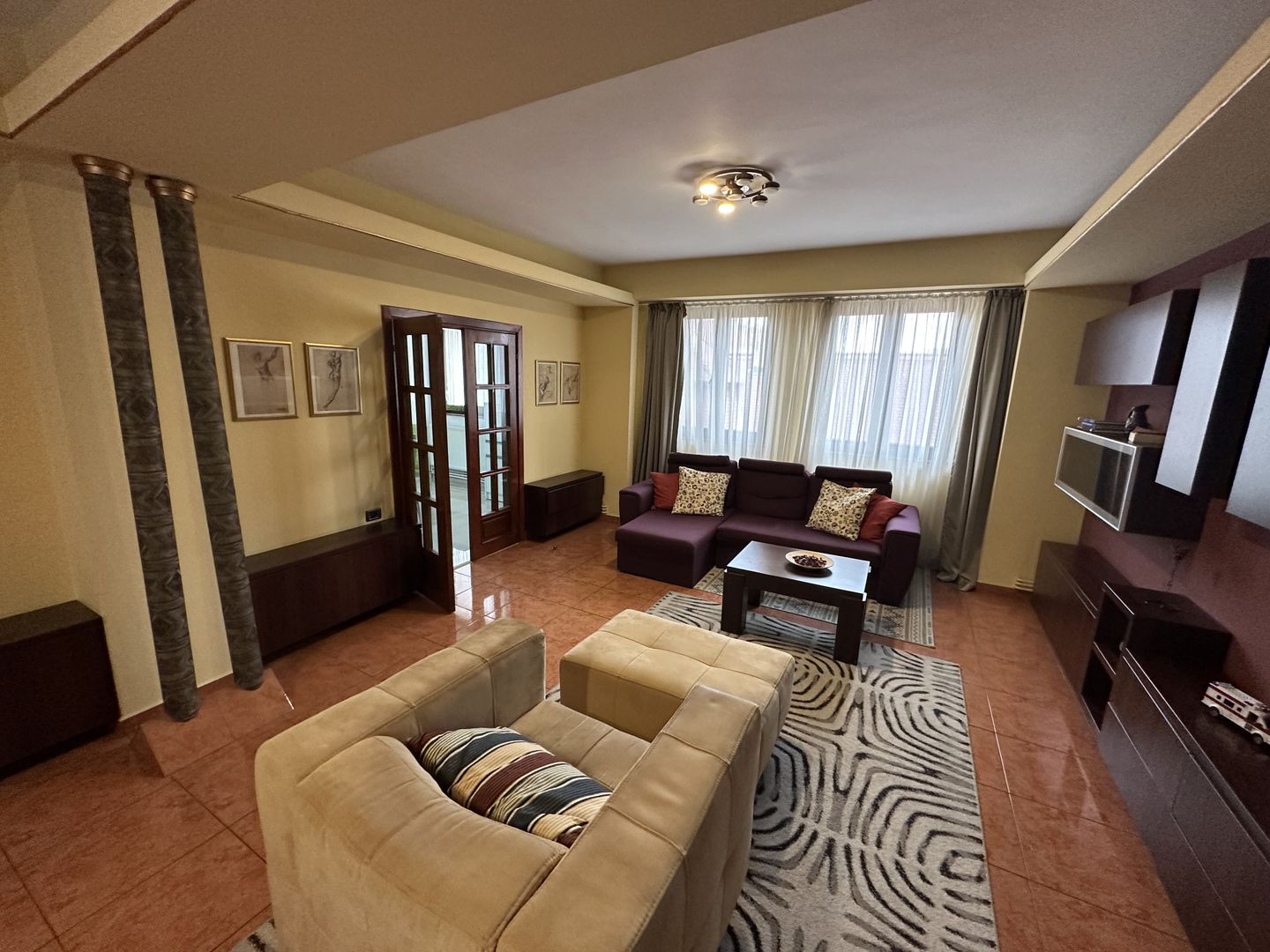 Apartament cu 3 camere în zona P-ta Unirii - Poză 17