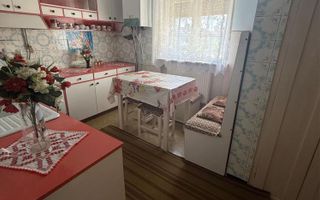 BRASADAS vinde ap 3 cam etaj 4/4 zona Closca. - Poză 2