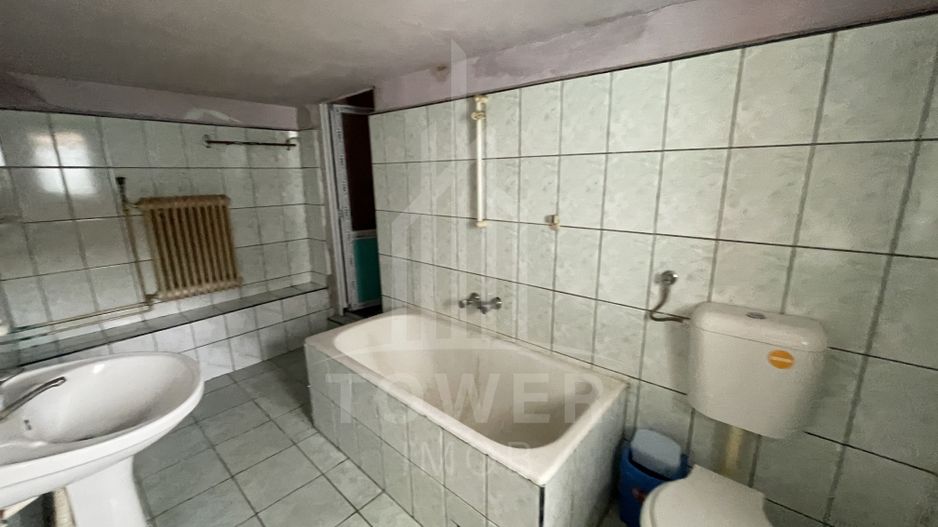 Casă spațioasă si 1790mp teren de vanzare in Hașag, la doar 30 km de Sibiu - Poză 4