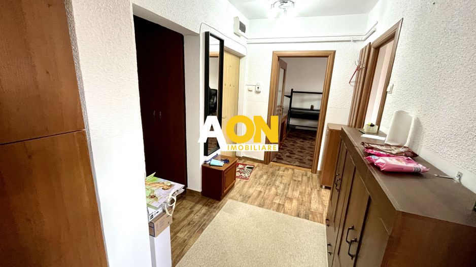 Apartament cu 3 Camere, Zona Mercur - Poză 11