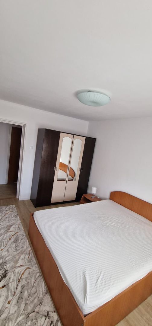 AP. 3 CAMERE DRISTOR, RENOVAT, BUCATARIE INCHISA, METROU 5 MINUTE - Poză 2