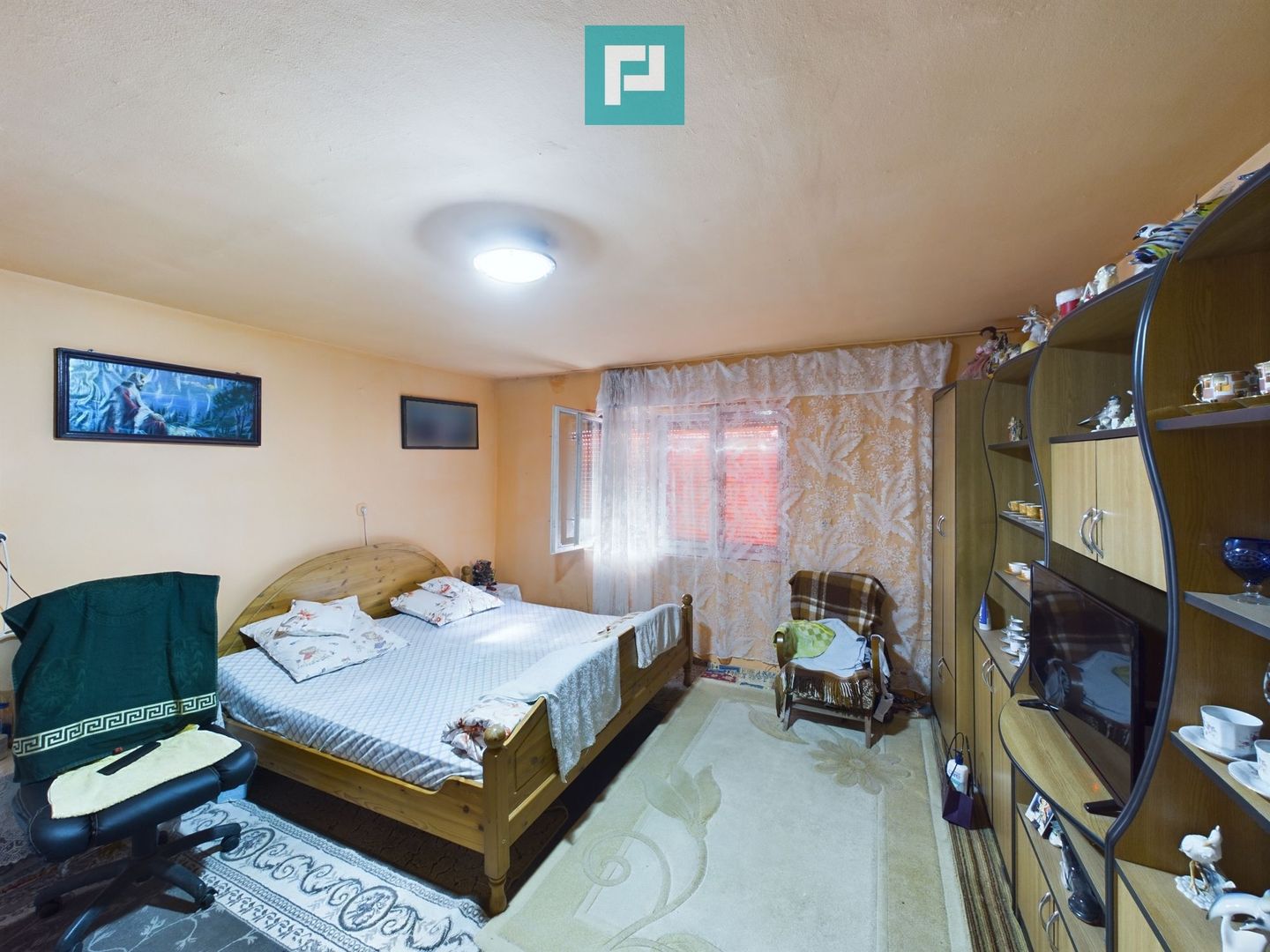Casă cu 2 camere și 456 mp teren în Ghioroc - Poză 22