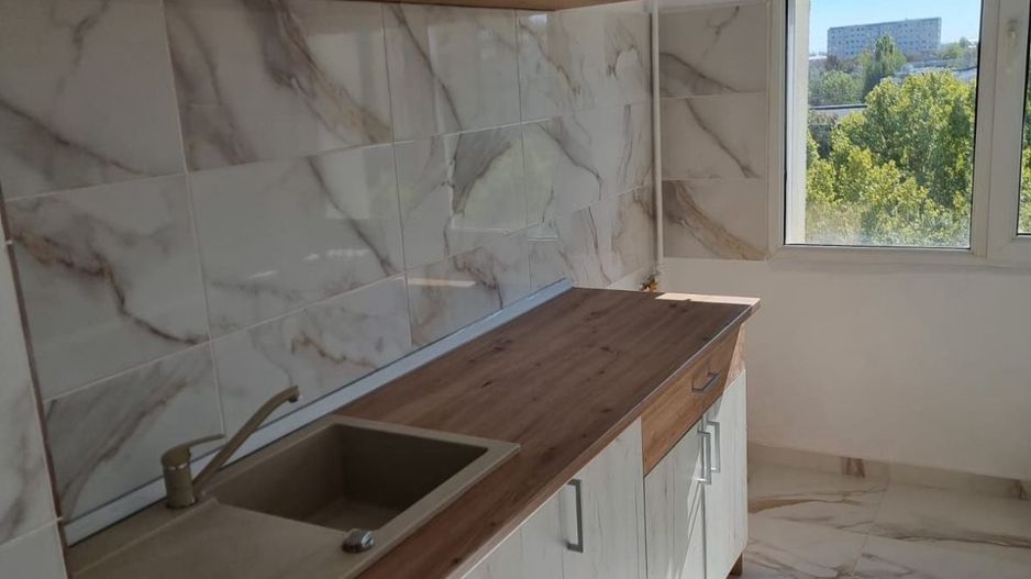 AP. 2 CAMERE RENOVAT, MOBILAT NOU, METROU IN FATA BLOCULUI, COMIS 0% - Poză 2