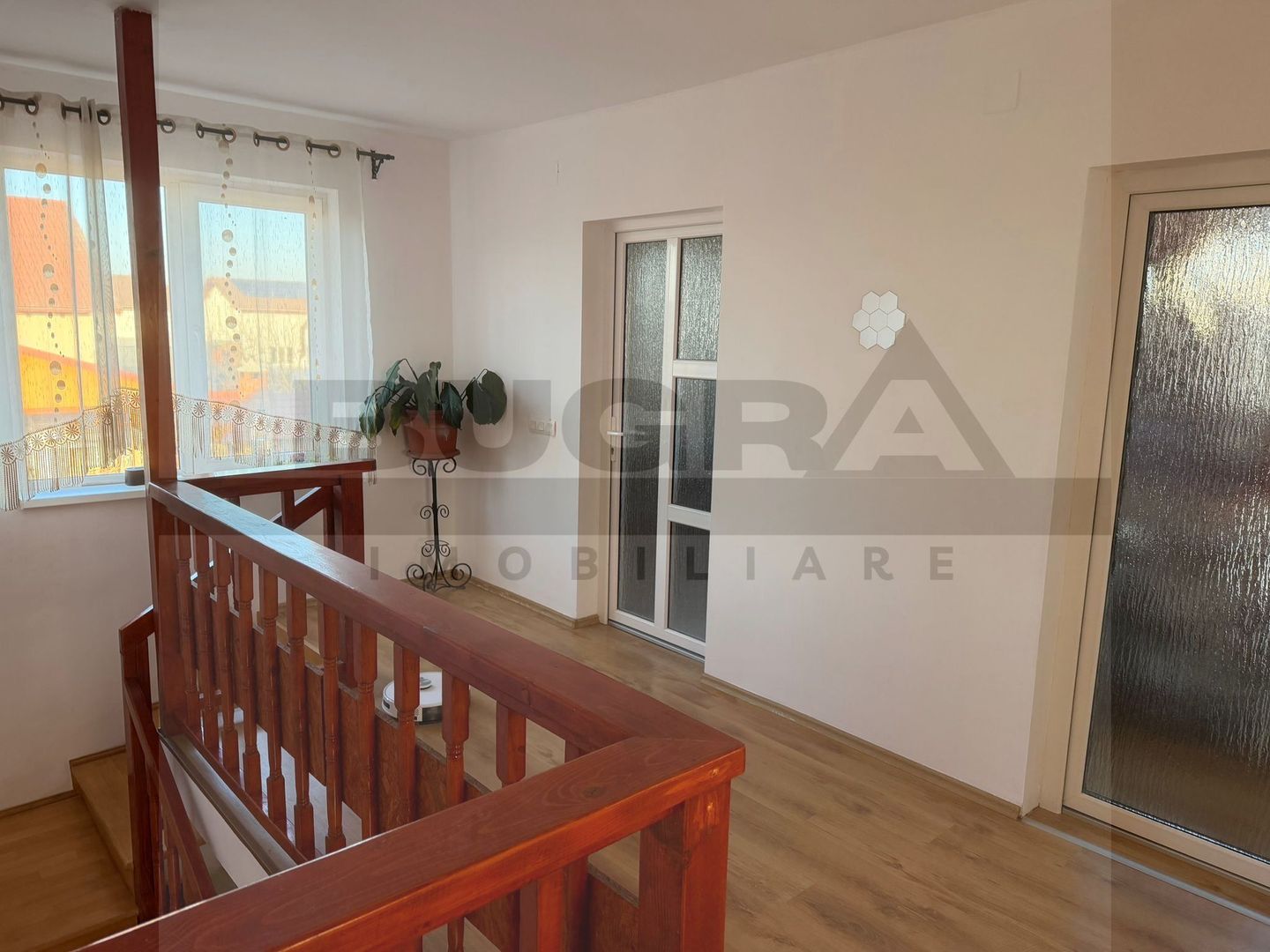 Casa individuala de 265mp, teren 720mp, la cheie, zona Jucu de Mijloc - Poză 5