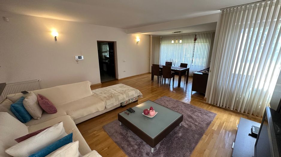 Casa individuala cu garaj  în spate la IKEA - Poză 12