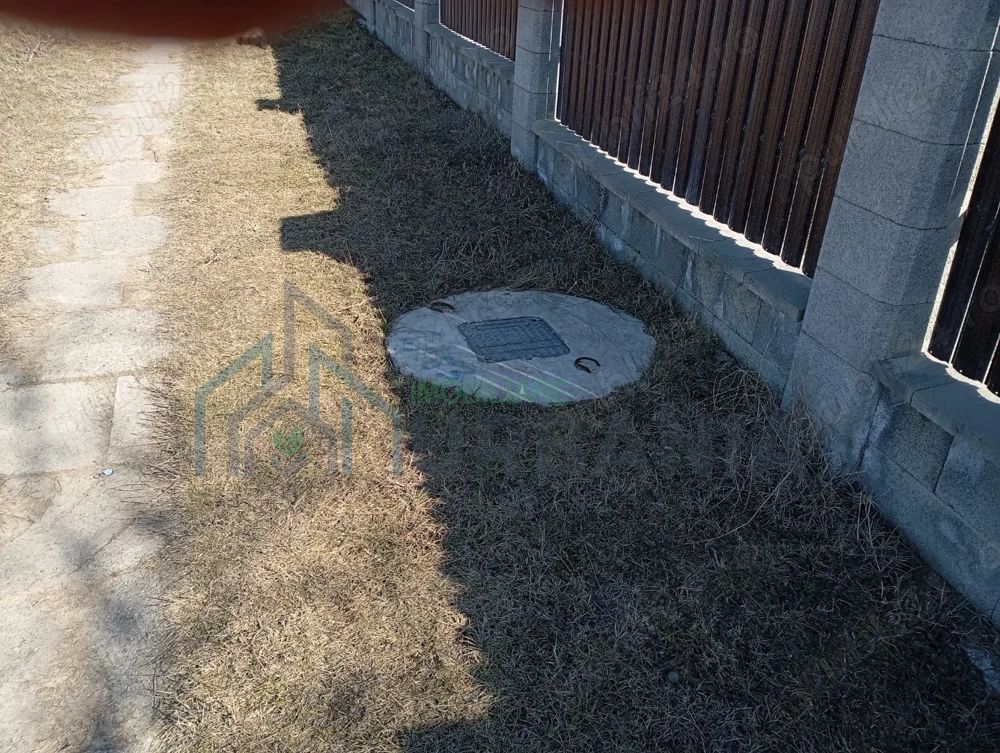 teren intravilan de vanzare - Poză 3