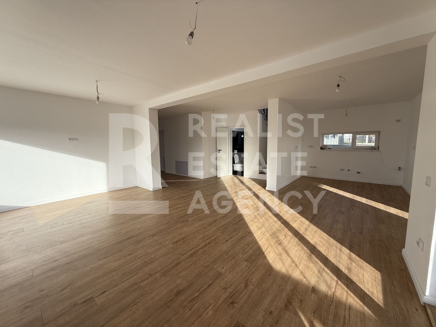 Vânzare, casă modernă, 5 camere, Valea Adâncă, Iași - Poză 5