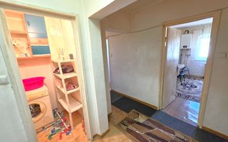 De vanzare apartament 3 camere, etaj 1, Cetate - Poză 4