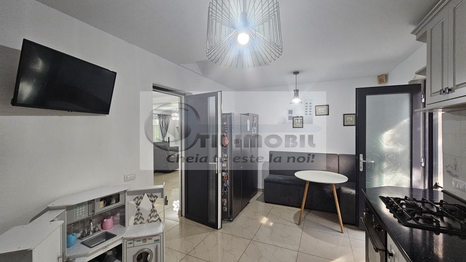 Vila plan parter - mobilata utilata - lux - Valea Adanca - Poză 15