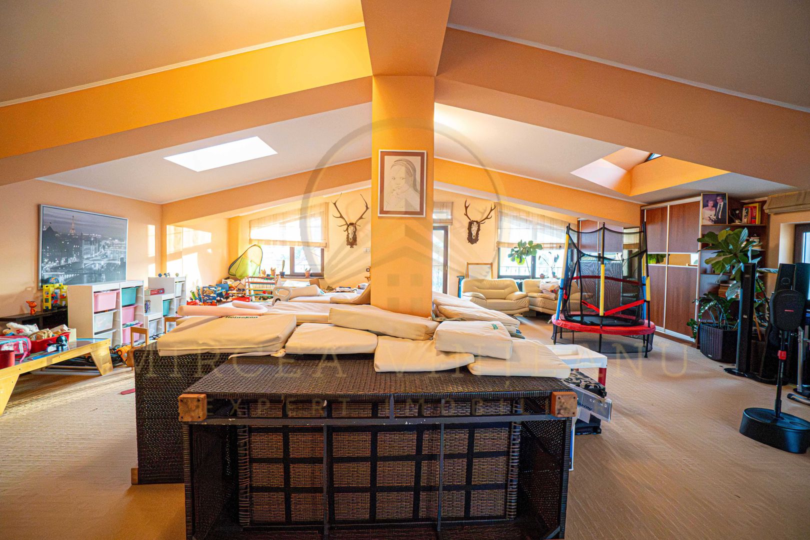 DACIA - Vila D+P+1E+M, teren 780 mp, deschidere 24 ml. - Poză 58