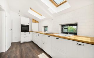 Vand bloc Bucurestii Noi,Sector 1,pretabil mega gradinita,azil,clinica ,birouri - Poză 11