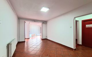 Spatiu comercial de închiriat  Brasov - 70 mp # spatii-comerciale-brasov.ro - Poză 1