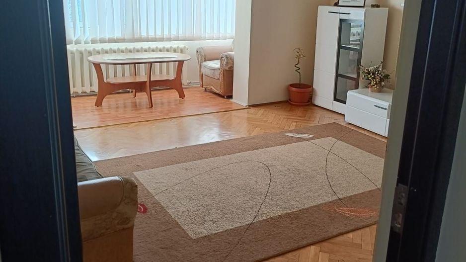 Apartament 3 camere Centrul Civic - Poză 1