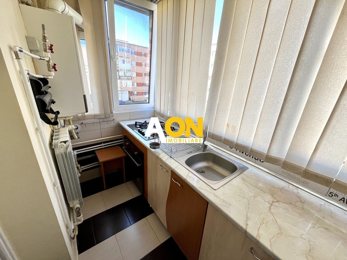 Apartament 3 Camere, Etaj 2, Zona Liceului sportiv - Poză 11