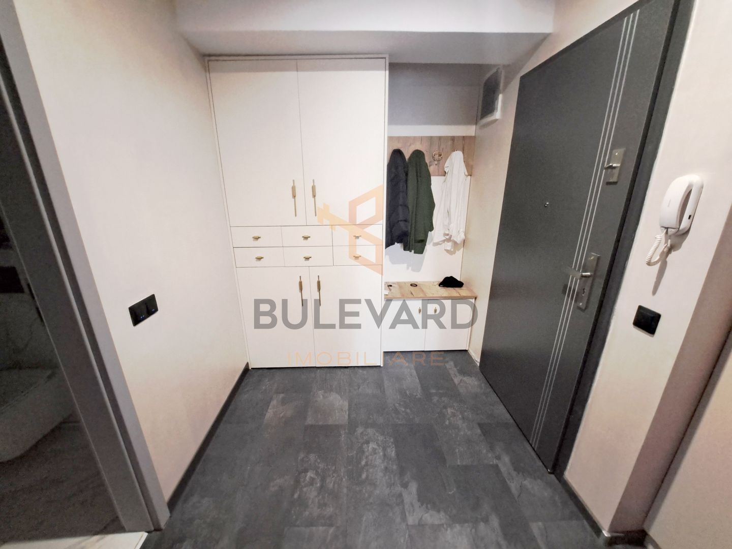 Apartament tip studio la cheie in bloc nou + parcare subterana - Poză 12