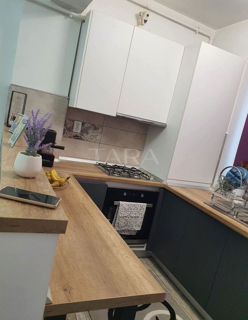 Apartament modern cu 2 camere și parcare subterană, zona Petrom. - Poză 4
