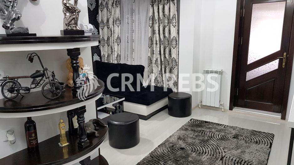 Apartament cu 3 camere de vânzare în zona Traian - Poză 1