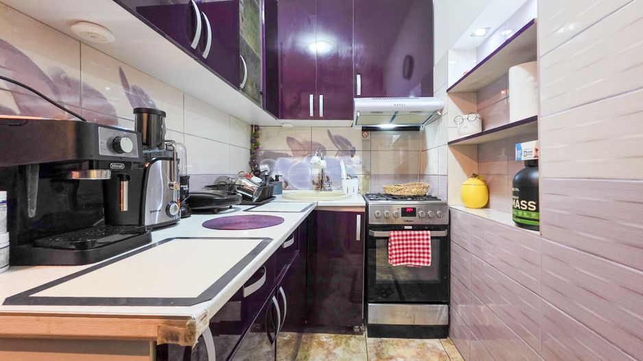 Casă de vânzare 2 camere  Mansarda + Pivnița - Belvedere - Poză 8