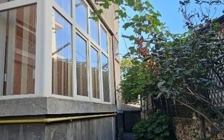 Vila P+1 Piața Muncii , strada Orzari, apartament cu 3 camere la Parer - Poză 6