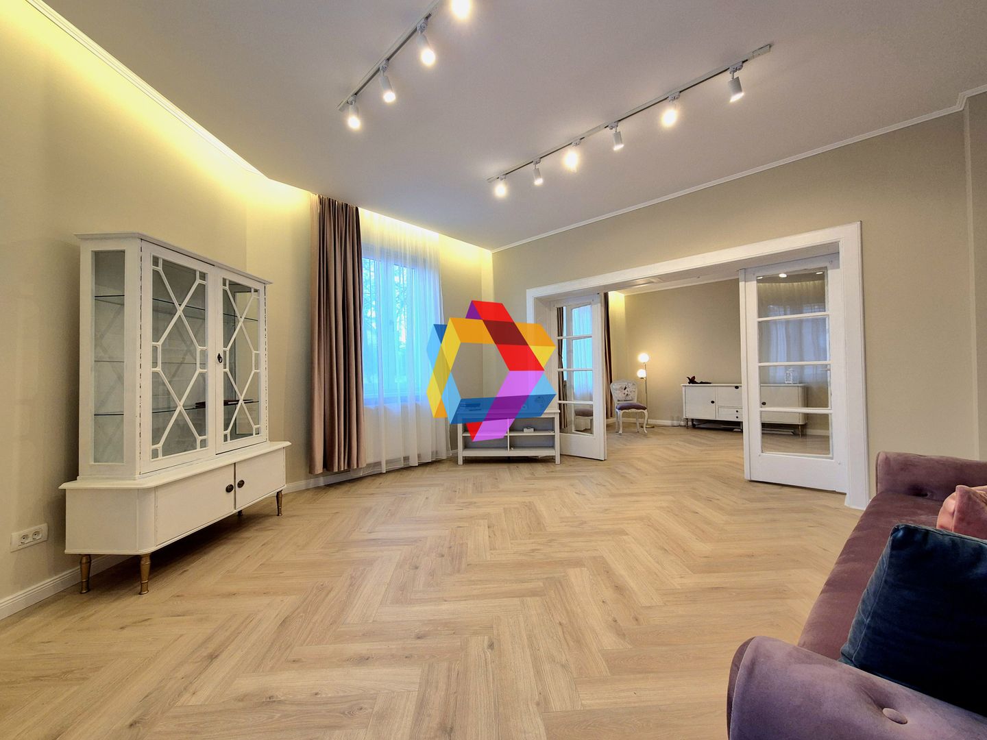 Spatiu de birouri la casa - 183 mp - Poză 4